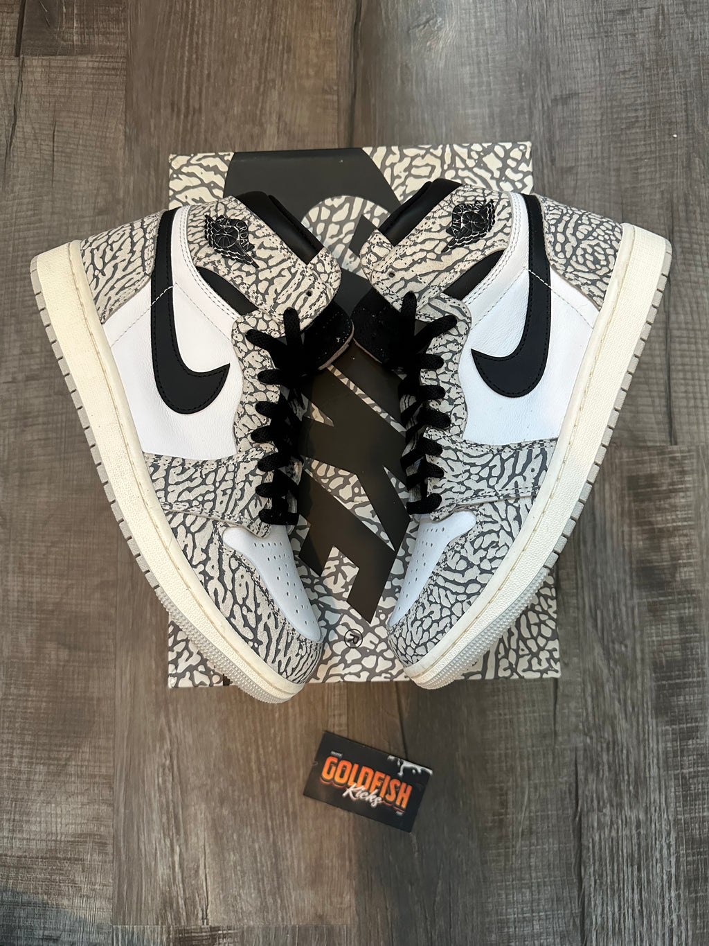 Jordan 1 Retro High OG White Cement (Size 9)