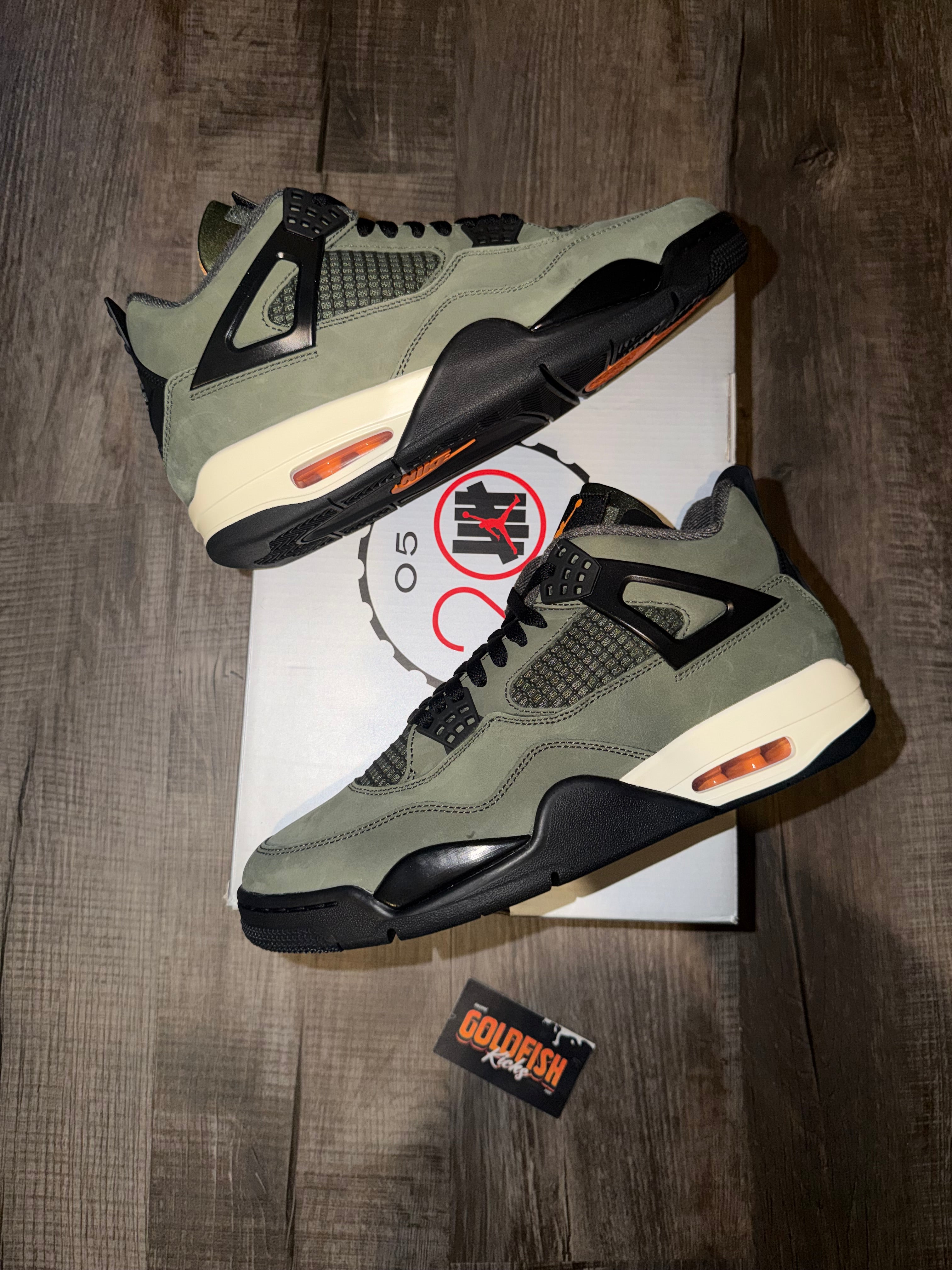 Jordan 4 Retro OG SP Undefeated (2025)