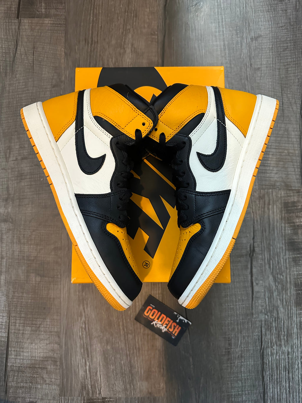 Jordan 1 Retro High OG Taxi (Size 9)