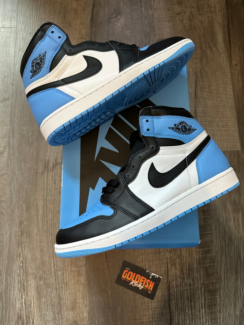 Jordan 1 Retro High OG UNC Toe (Size 10.5)