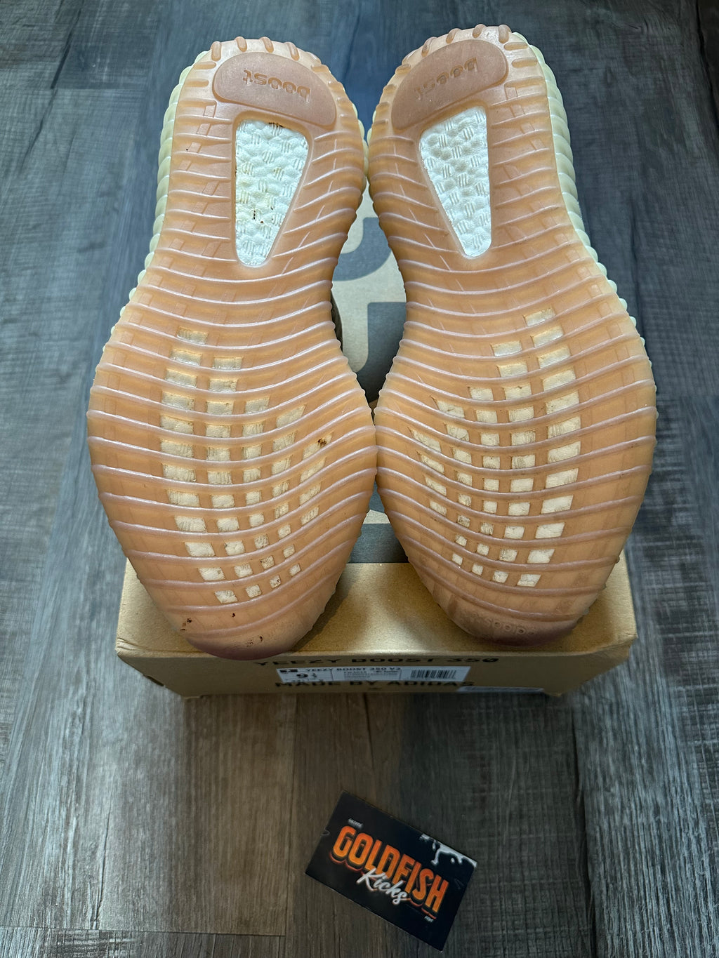 adidas Yeezy Boost 350 V2Citrin (Non-Reflective) (Size 9.5)