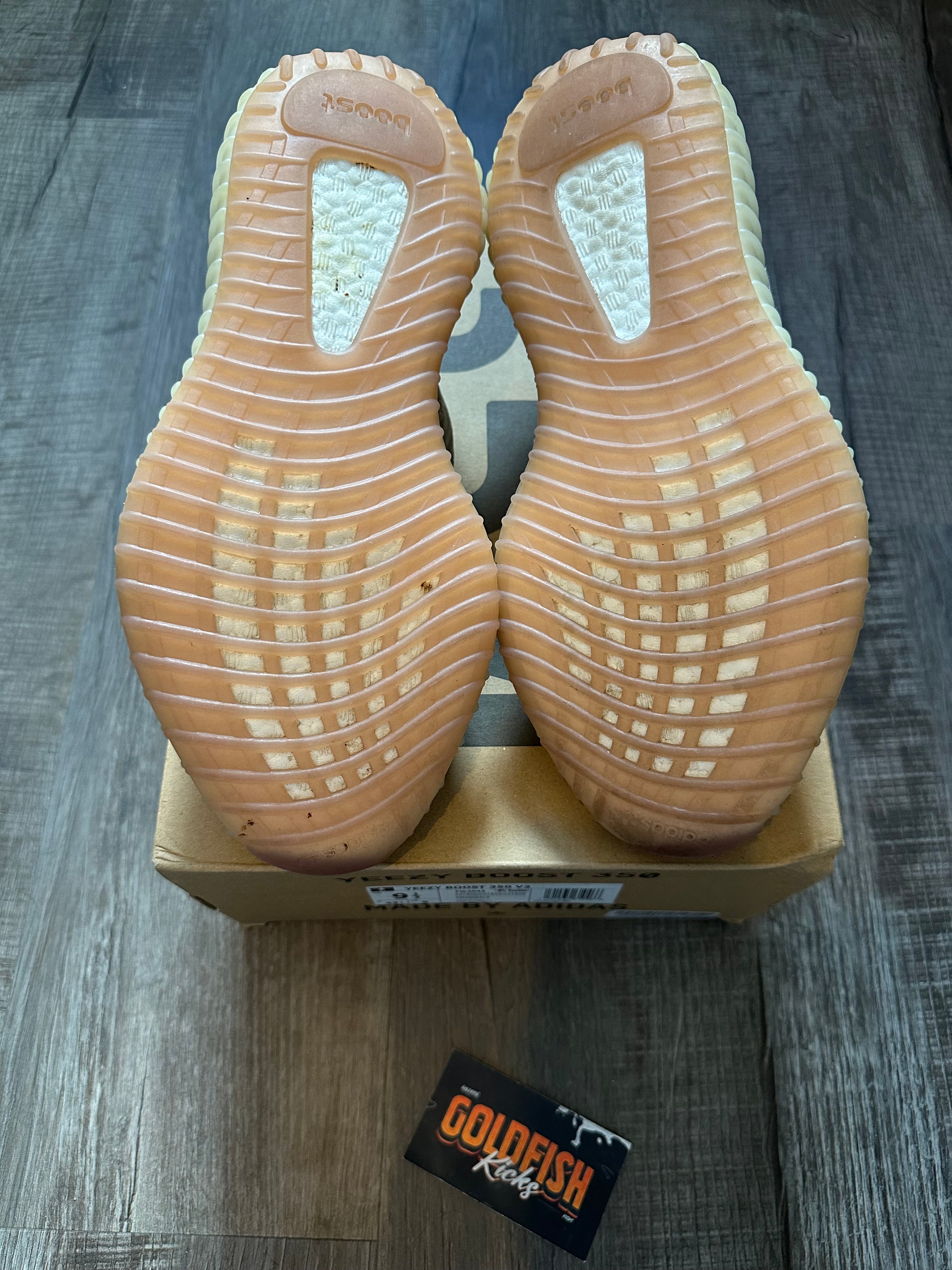 adidas Yeezy Boost 350 V2Citrin (Non-Reflective) (Size 9.5)