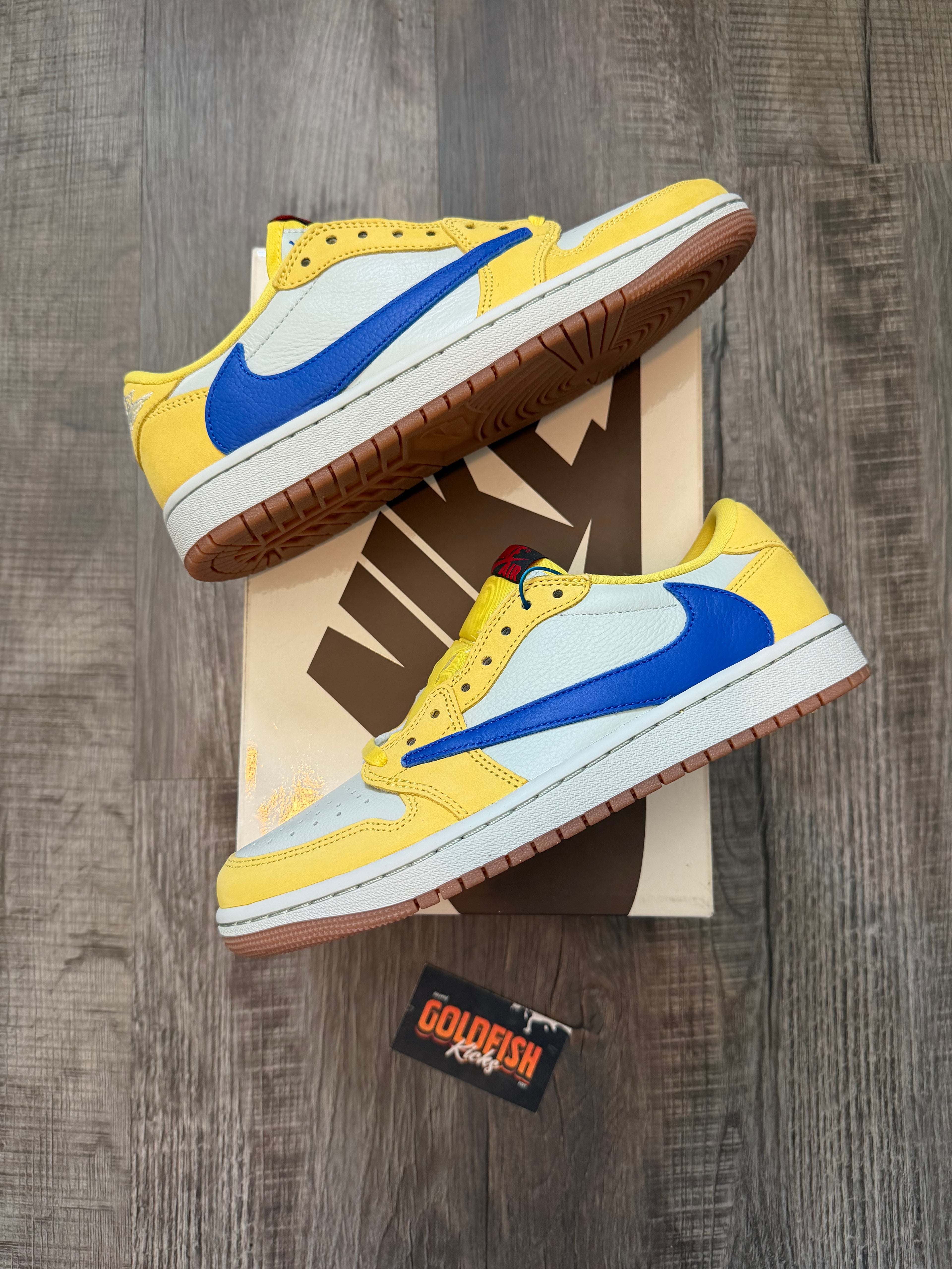 Jordan 1 Retro Low OG SP Travis Scott Canary (Women's)