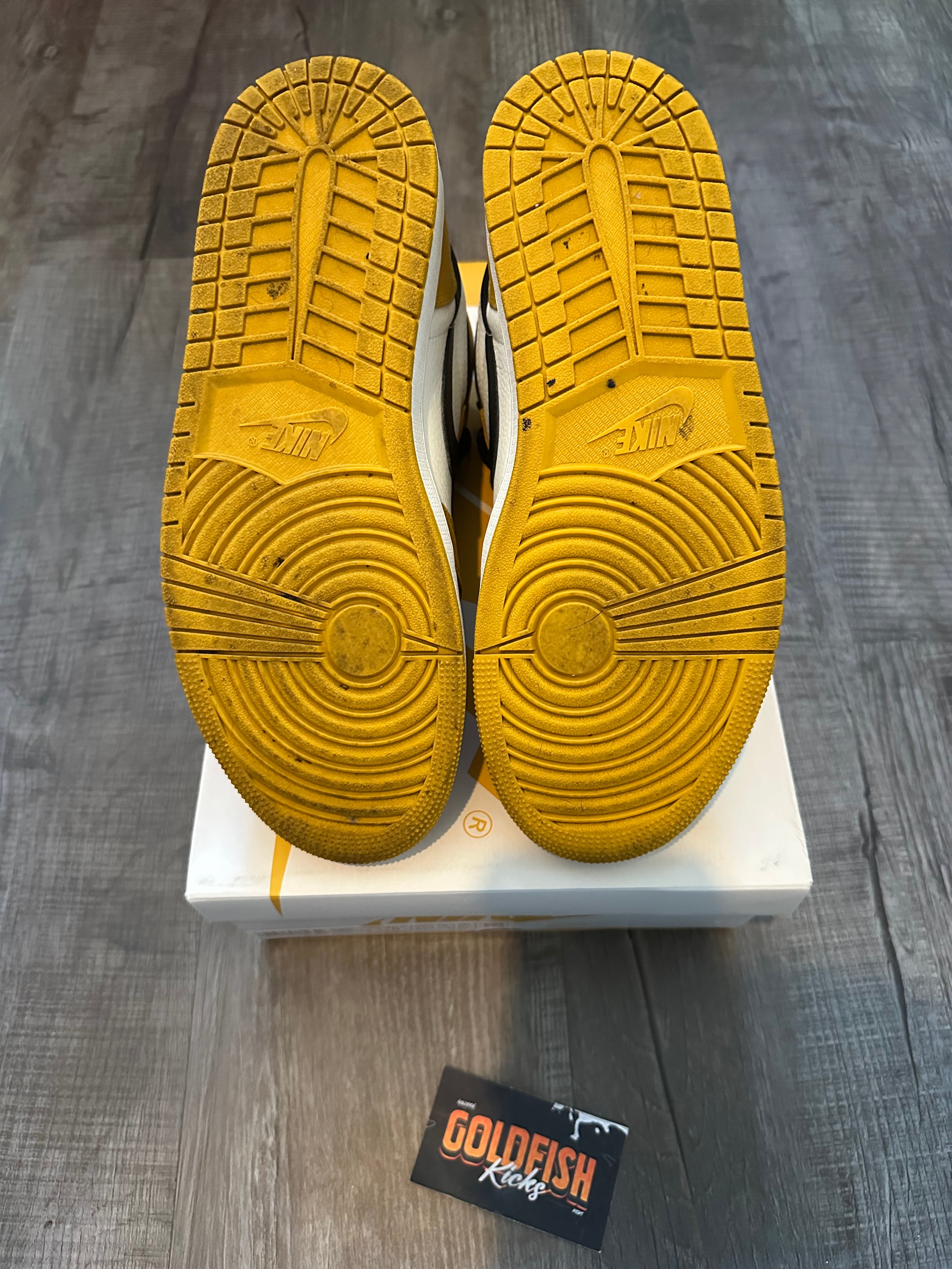 Jordan 1 Retro High OG Yellow Ochre (Size 9)
