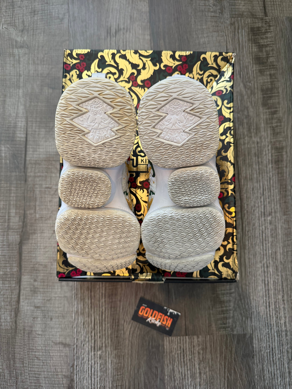 Nike LeBron 15 Performance KITH King's Cloak