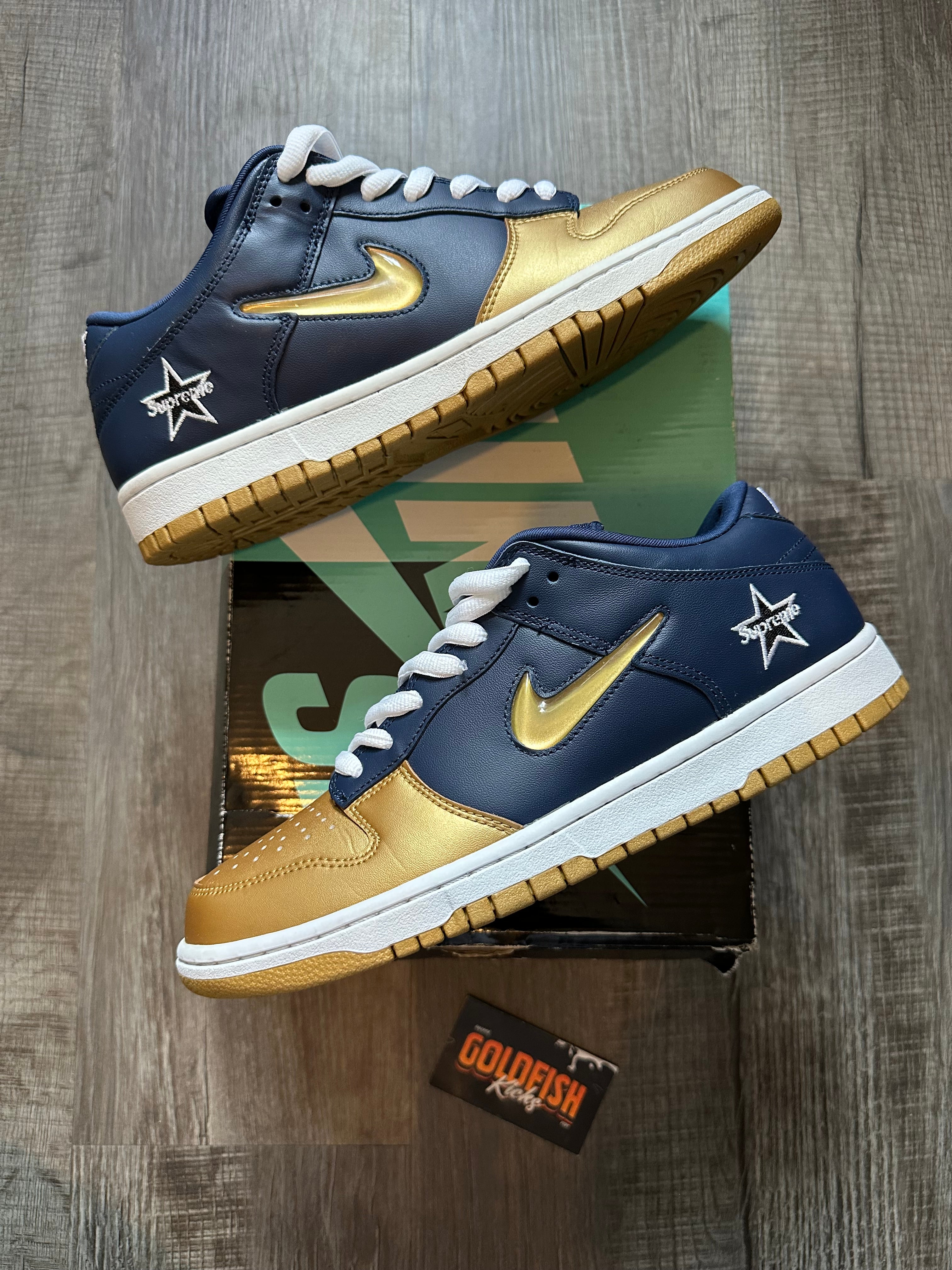 Nike SB Dunk Low Supreme Jewel Swoosh Gold (Size 9.5)