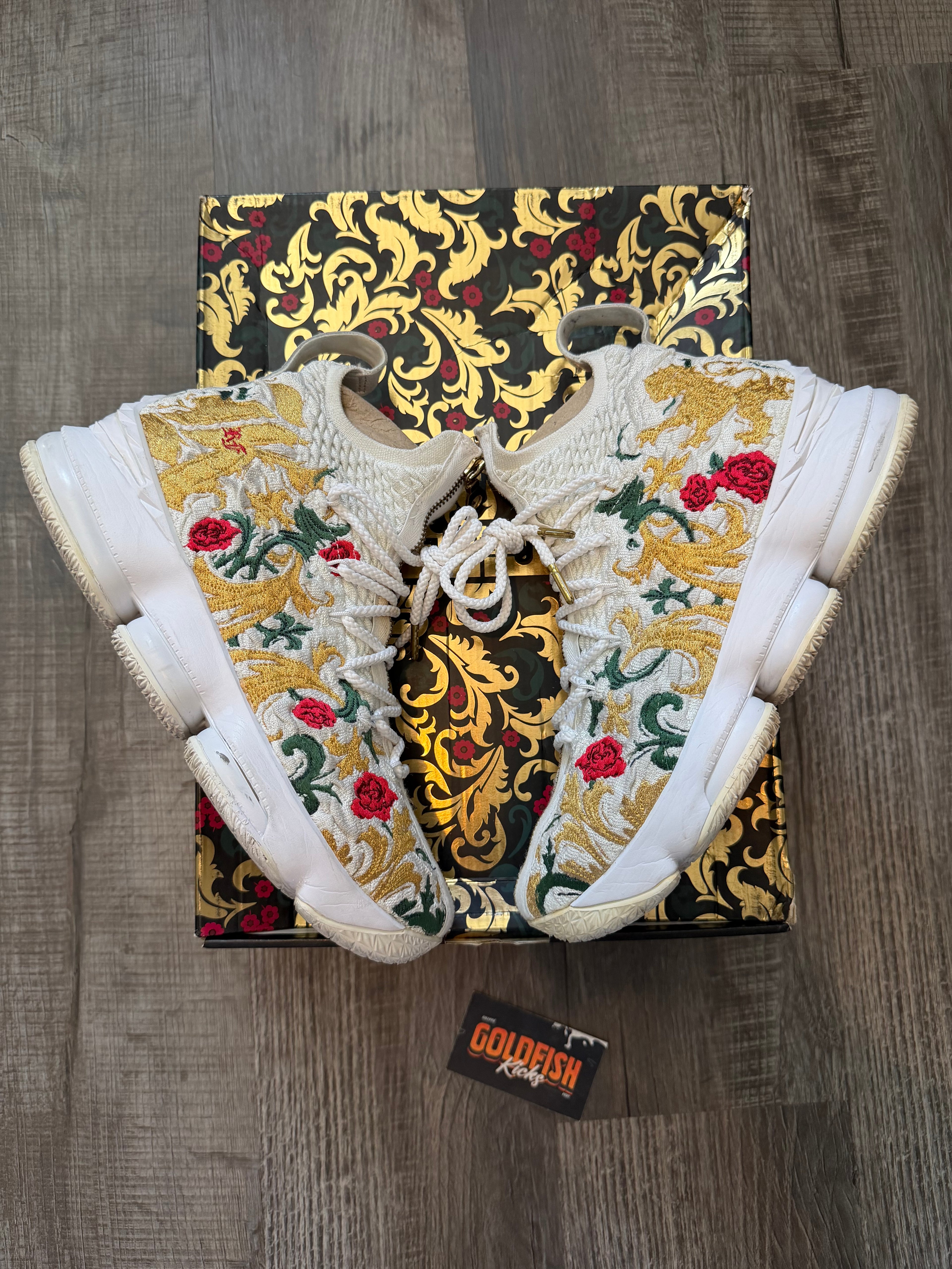 Nike LeBron 15 Performance KITH King's Cloak