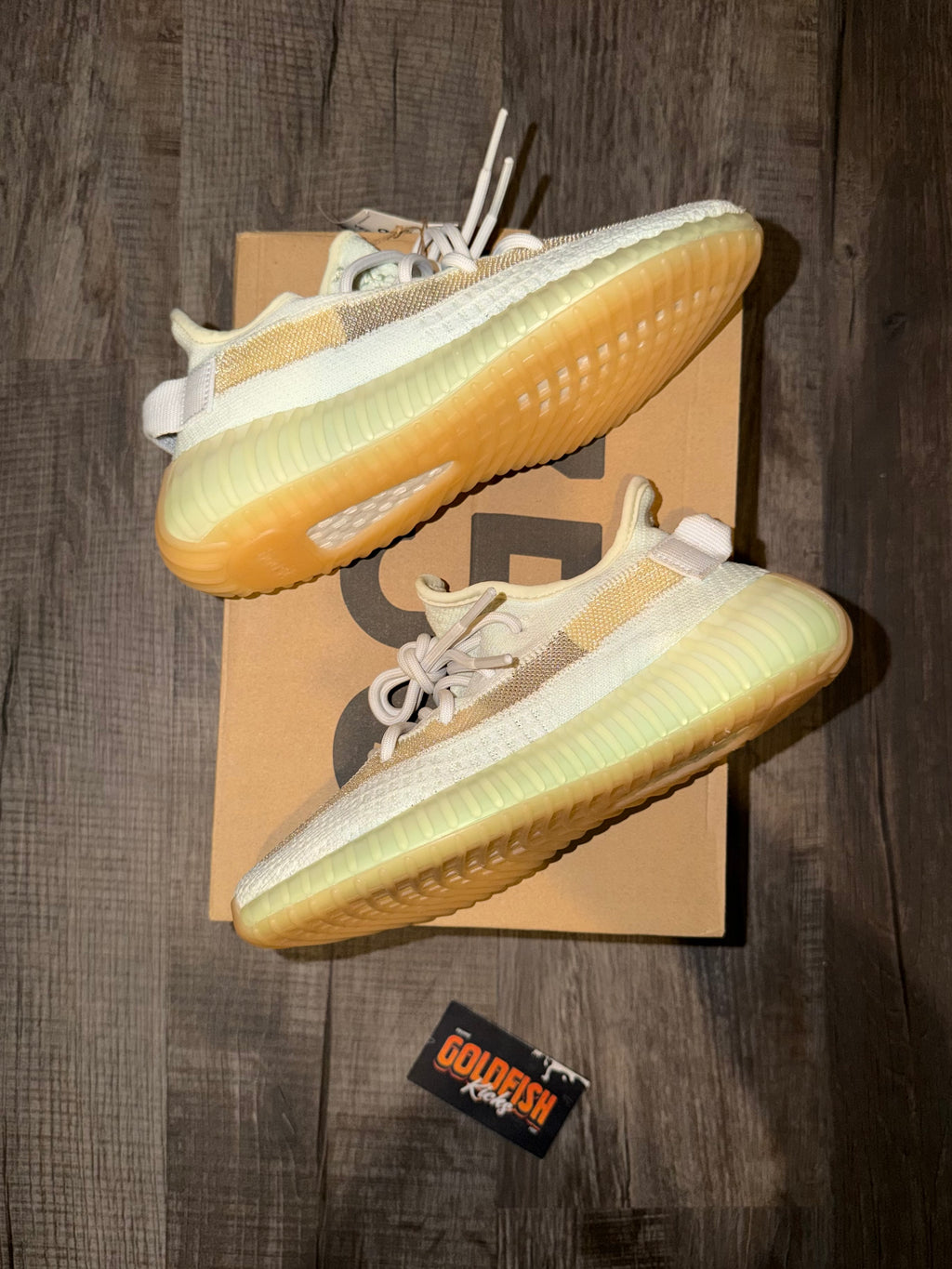 adidas Yeezy Boost 350 V2 Hyperspace