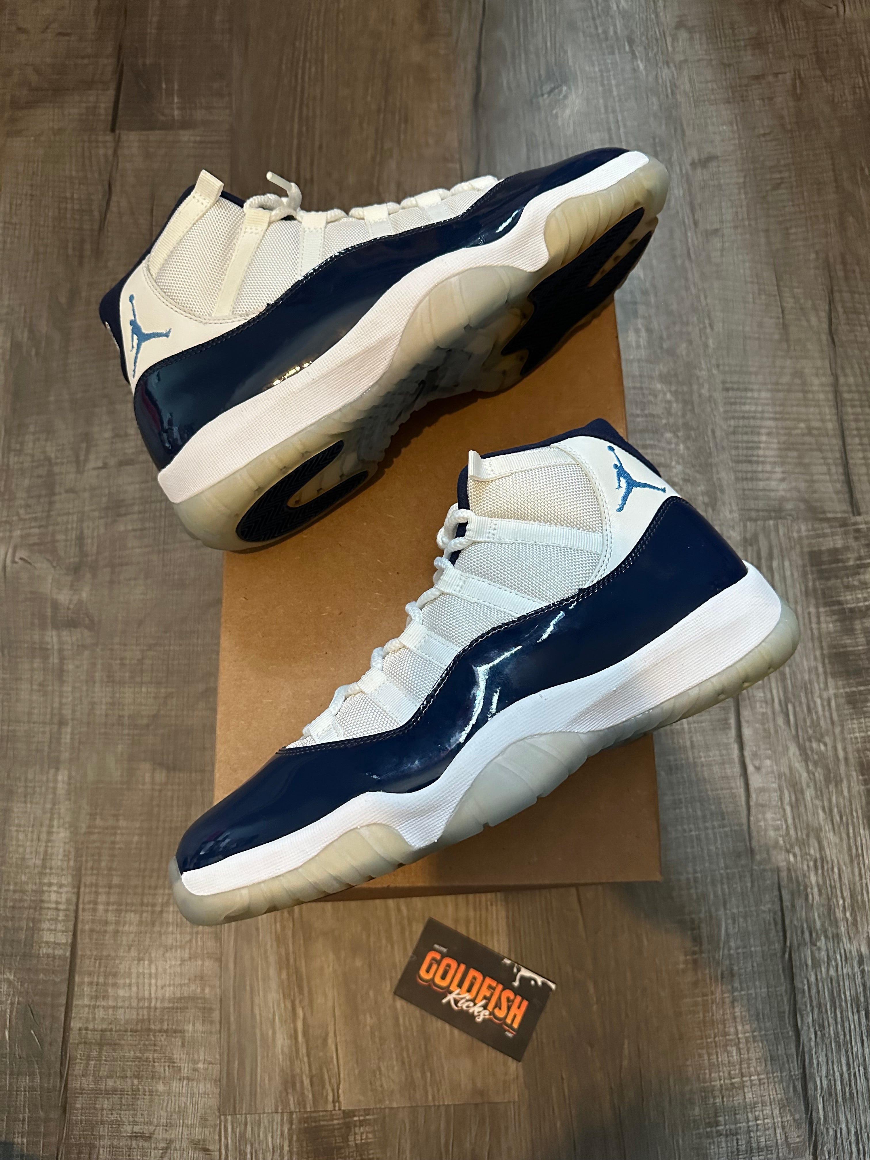 Jordan 11 Retro UNC Win Like 82 (Size 11)