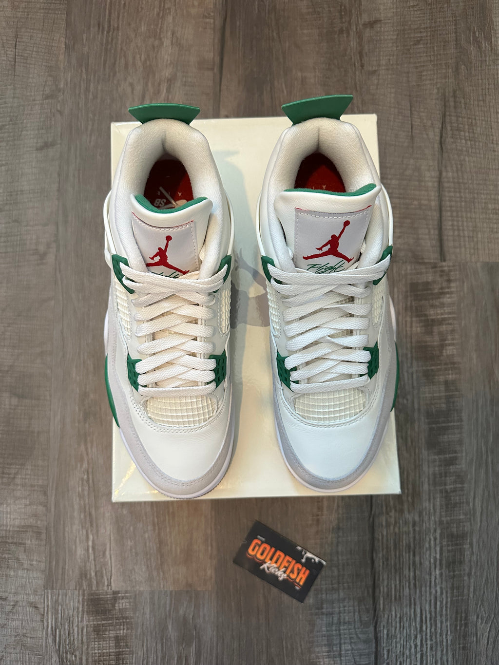 Jordan 4 Retro SB Pine Green (Size 8.5)