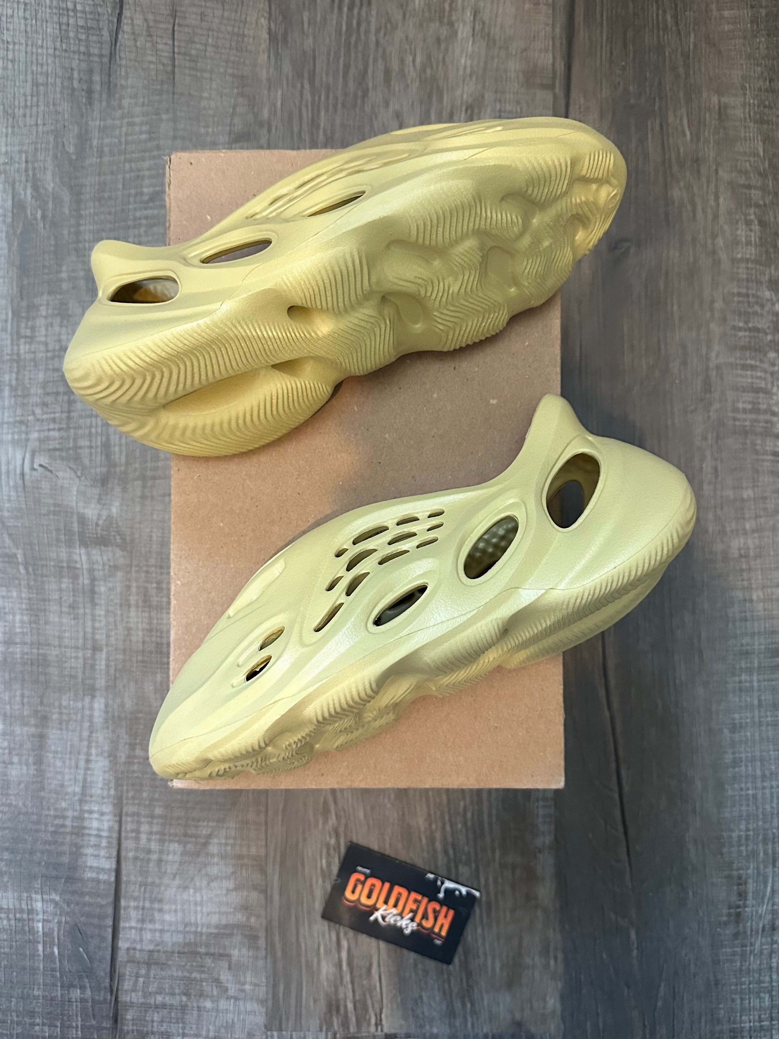 adidas Yeezy Foam RNNR Sulfur (Size 6)