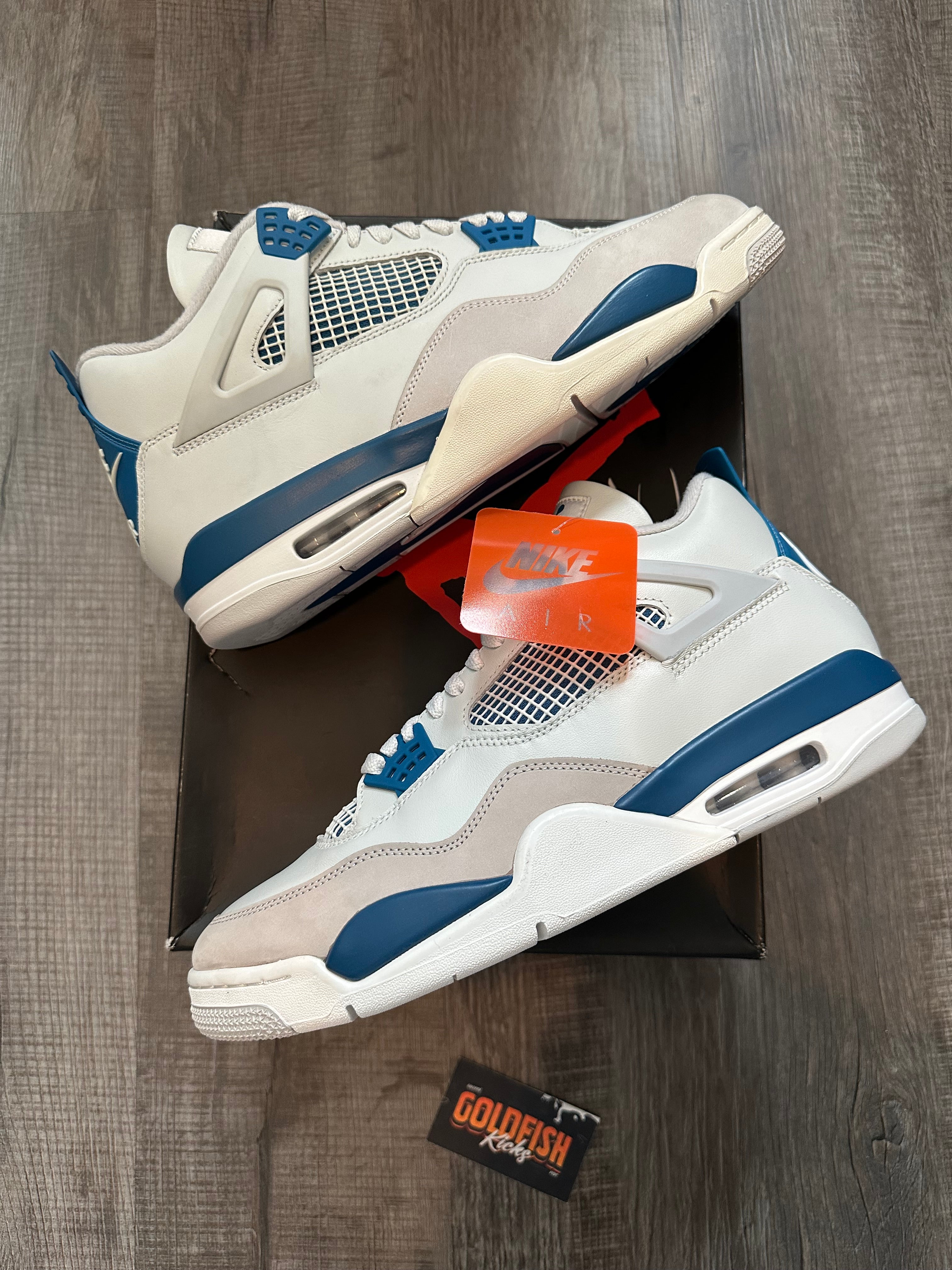 Jordan 4 Retro Military Blue (2024) (Size 13)